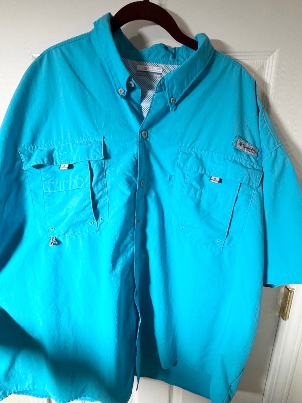 Columbia Bright Aqua Short Sleeve Sports Shirt